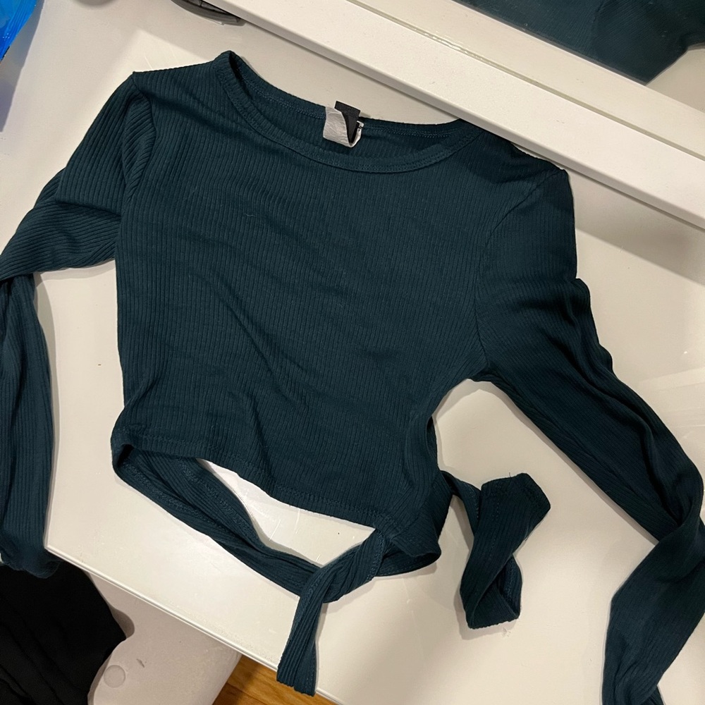 Windsor Green Ribbed Crop Top - Picture 6 of 6